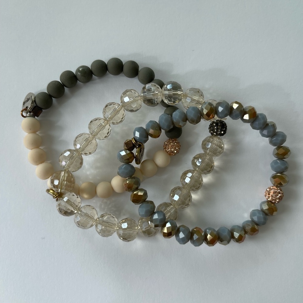 Emirish 3 stack bracelets gray cream